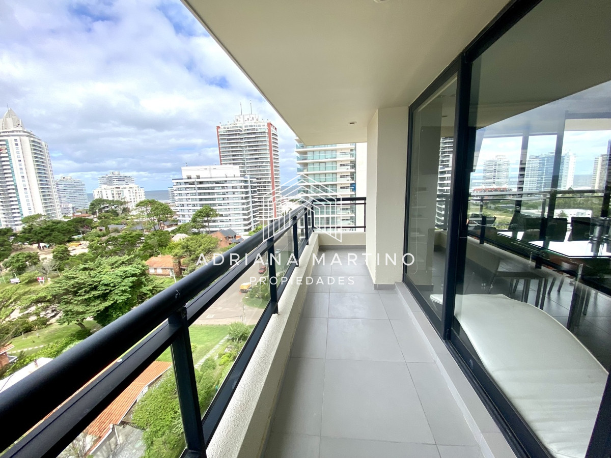 Apartamento ID.70548 - Excelente apartamento con increíbles  vistas a playa brava