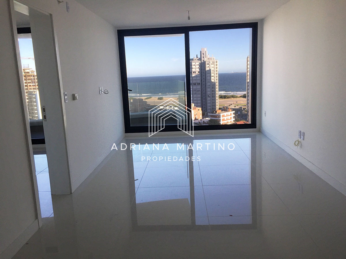 Apartamento ID.36943 - Muy lindo apartamento ubicado Av. Chiverta Punta del Este.