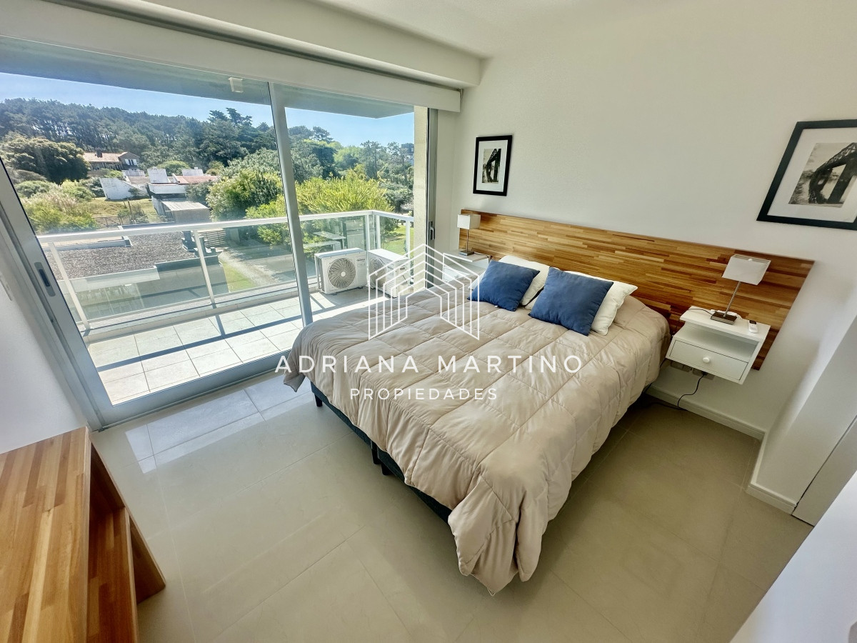 Apartamento ID.70994 - Excelente apartamento en primera línea playa brava 