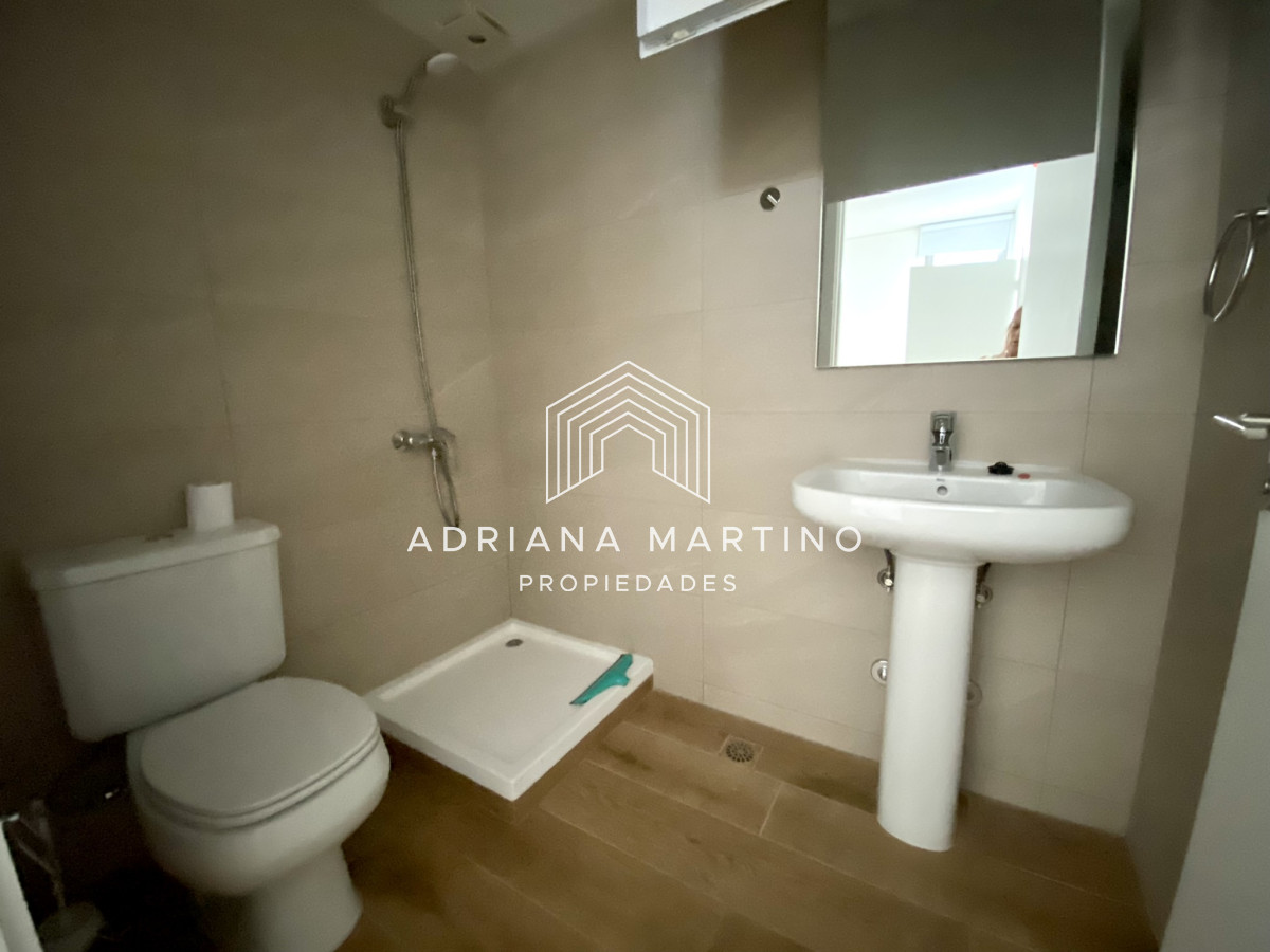 Apartamento ID.70273 - Excelente apartamento en venta primera línea playa brava 