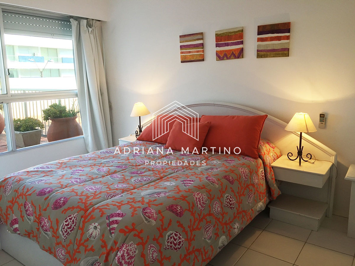 Apartamento ID.33590 - Confortable apartamento ubicado en Brava Punta del Este. 