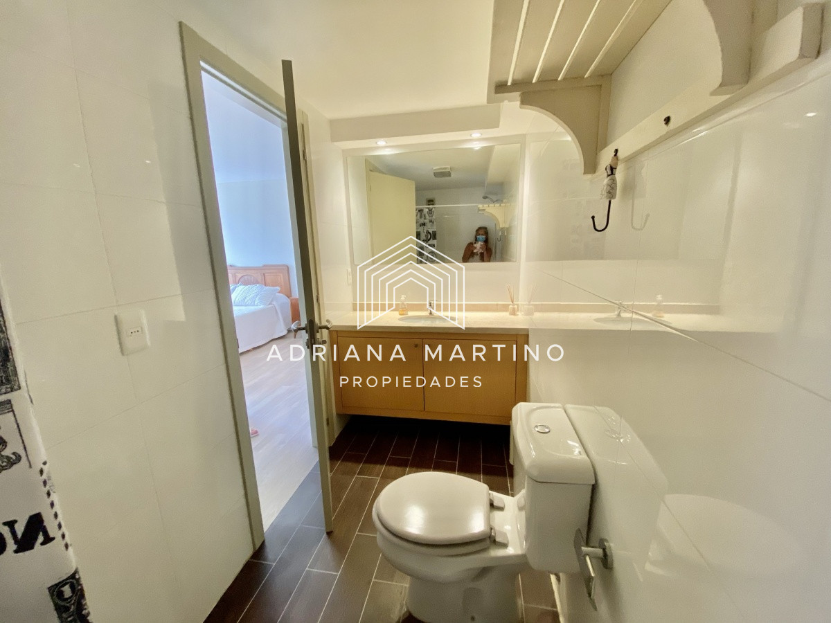 Apartamento ID.69426 - Excelente Pent House con hermosa vista al mar y espectacular terraza con yacuzzi.