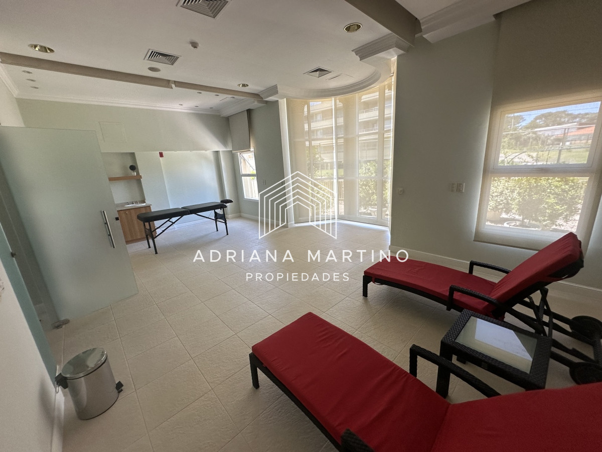 Apartamento ID.69475 - Espectacular apartamento en Mansa Punta del Este, con vista panorámica al mar. 