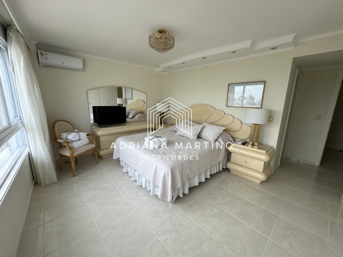 Apartamento ID.39479 - Excelente apartamento de categoría en primera línea