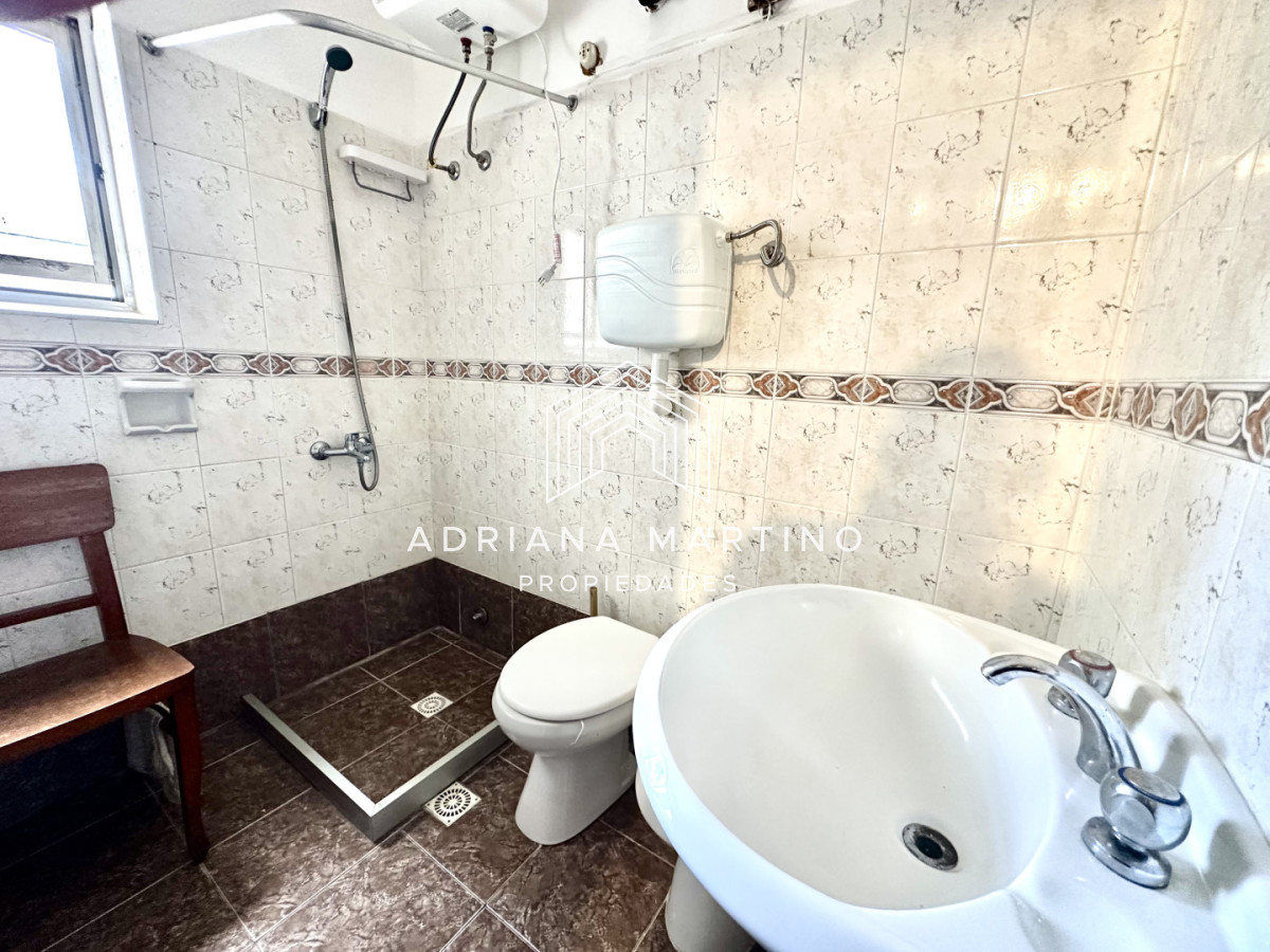 Apartamento ID.71592 - Apartamento en venta en pleno centro de Piriápolis, a pasos de la playa y de todos los servicios.