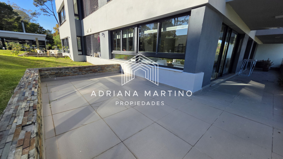 Apartamento ID.71751 - Oportunidad exclusiva a pasos de playa mansa.