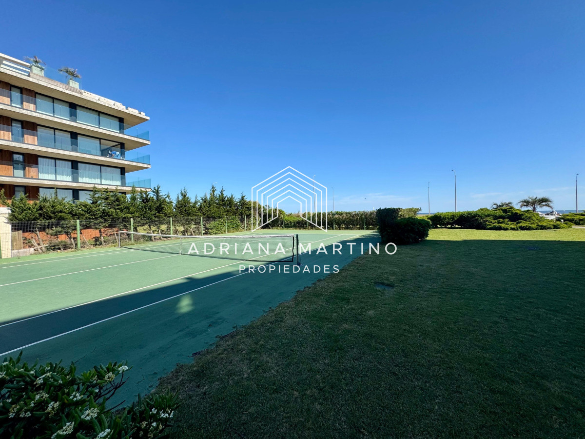 Apartamento ID.67231 - Espectacular Pent House en mansa con vista a la laguna.