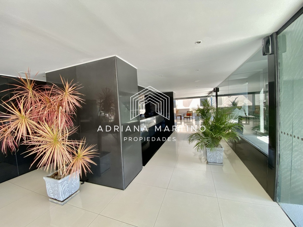 Apartamento ID.69454 - Piso alto en Peninsula con excelente vista al mar