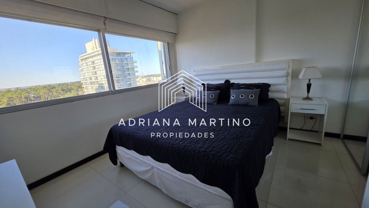 Apartamento ID.71713 - Amplio y luminoso Apto de 3 dormitorios, sobre Roosevelt