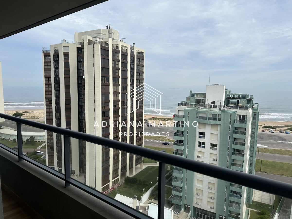 Apartamento ID.70532 - Excelente apartamento en playa brava 