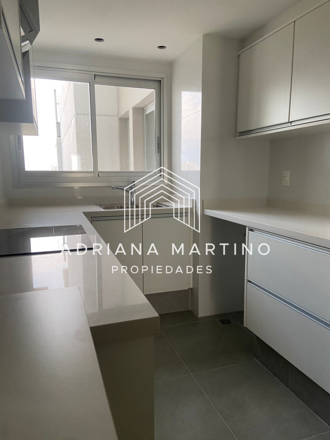 Apartamento ID.70086 - Cómoda unidad en  Playa Mansa