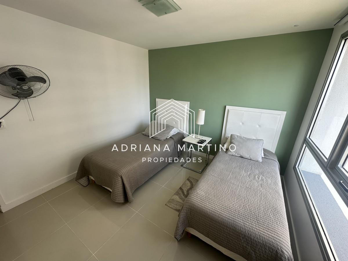 Apartamento ID.70577 - Hermoso apartamento en playa brava 