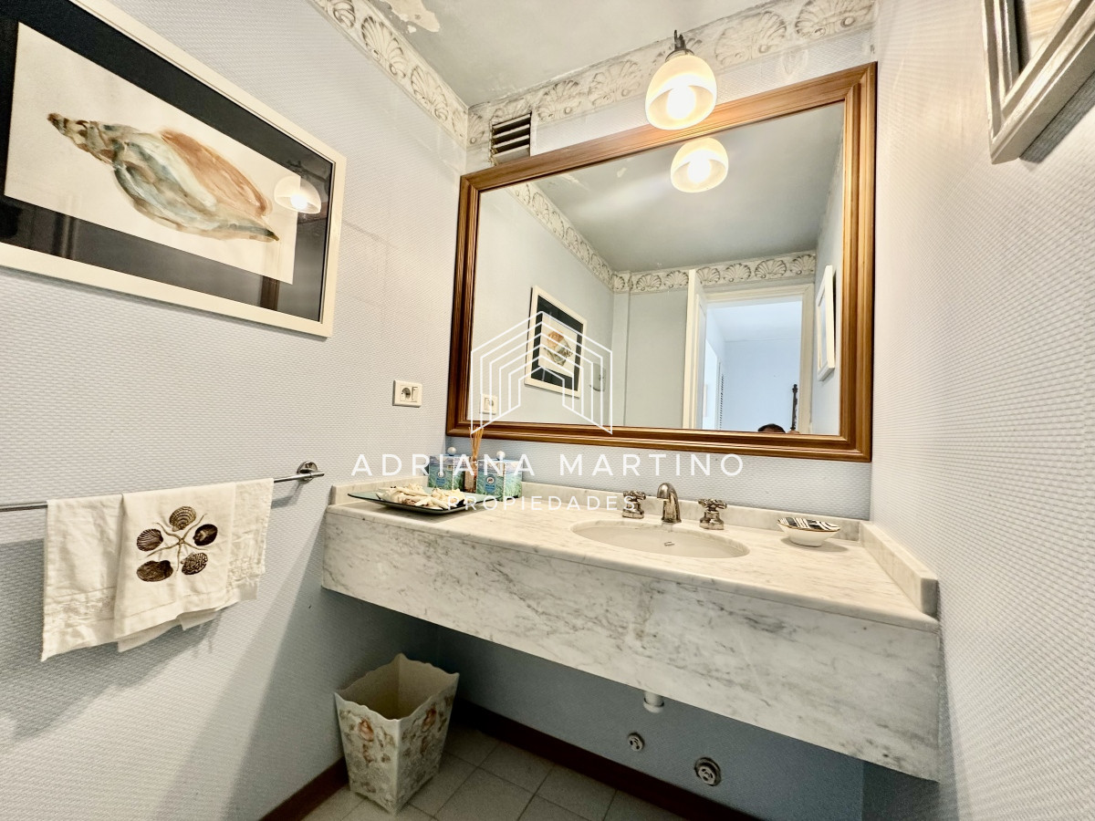 Apartamento ID.71014 - Excelente planta en primera línea brava 