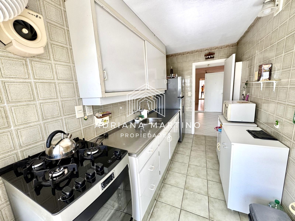 Apartamento ID.71488 - Apartamento en Venta – Punta del Este, Av. Roosevelt