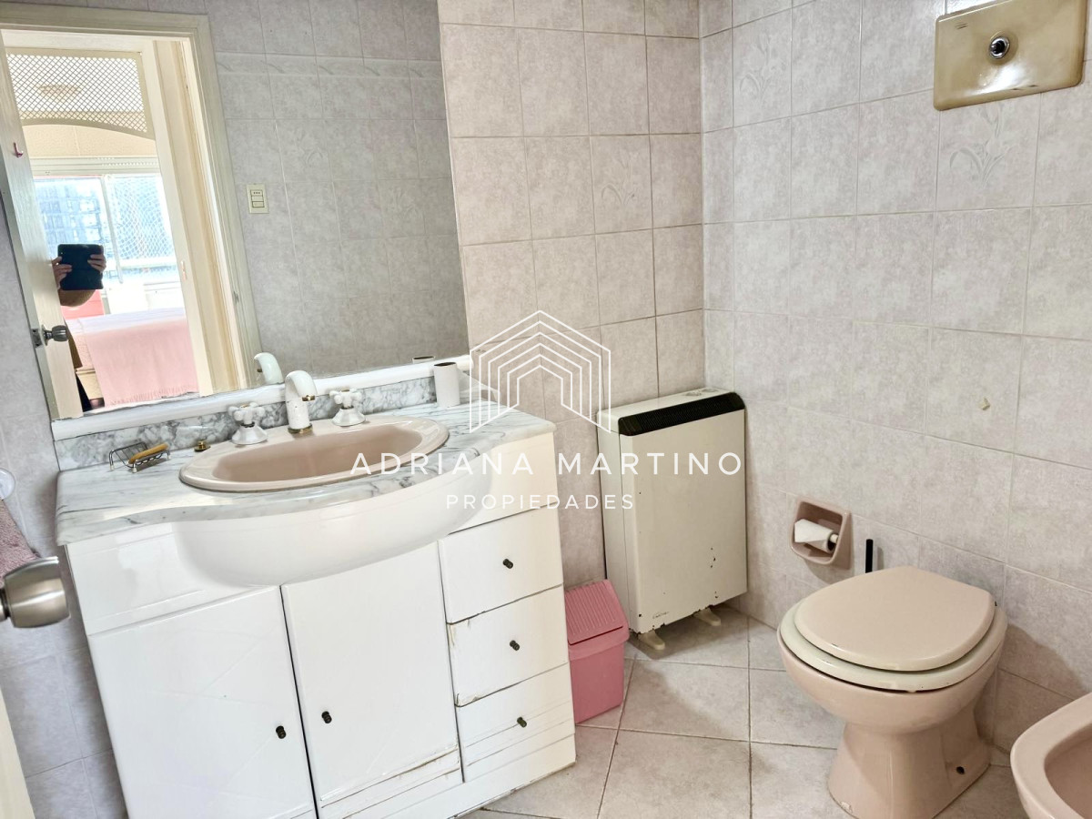 Apartamento ID.71488 - Apartamento en Venta – Punta del Este, Av. Roosevelt