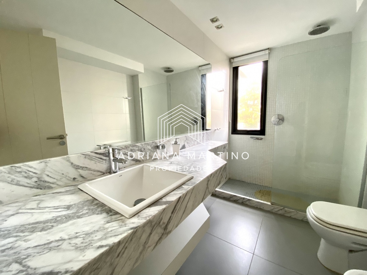 Apartamento ID.69842 - Cómoda planta a metros de Playa Brava 