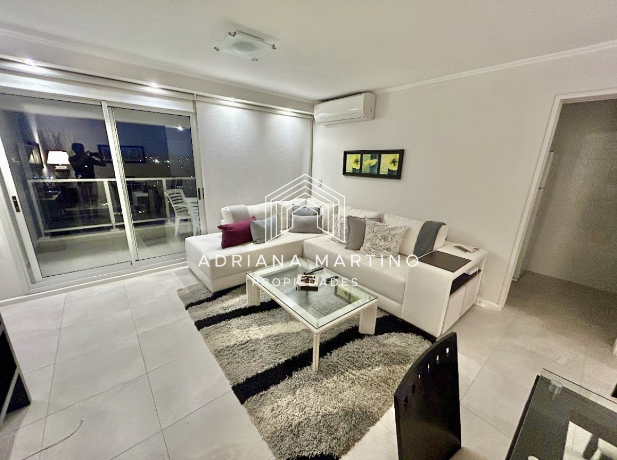 Excelente apartamento con vista al mar - GoPunta - Portal Inmobiliario de Punta del Este - Maldonado