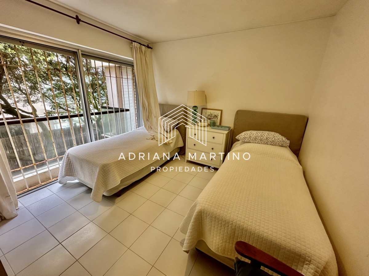 Apartamento ID.71014 - Excelente planta en primera línea brava 
