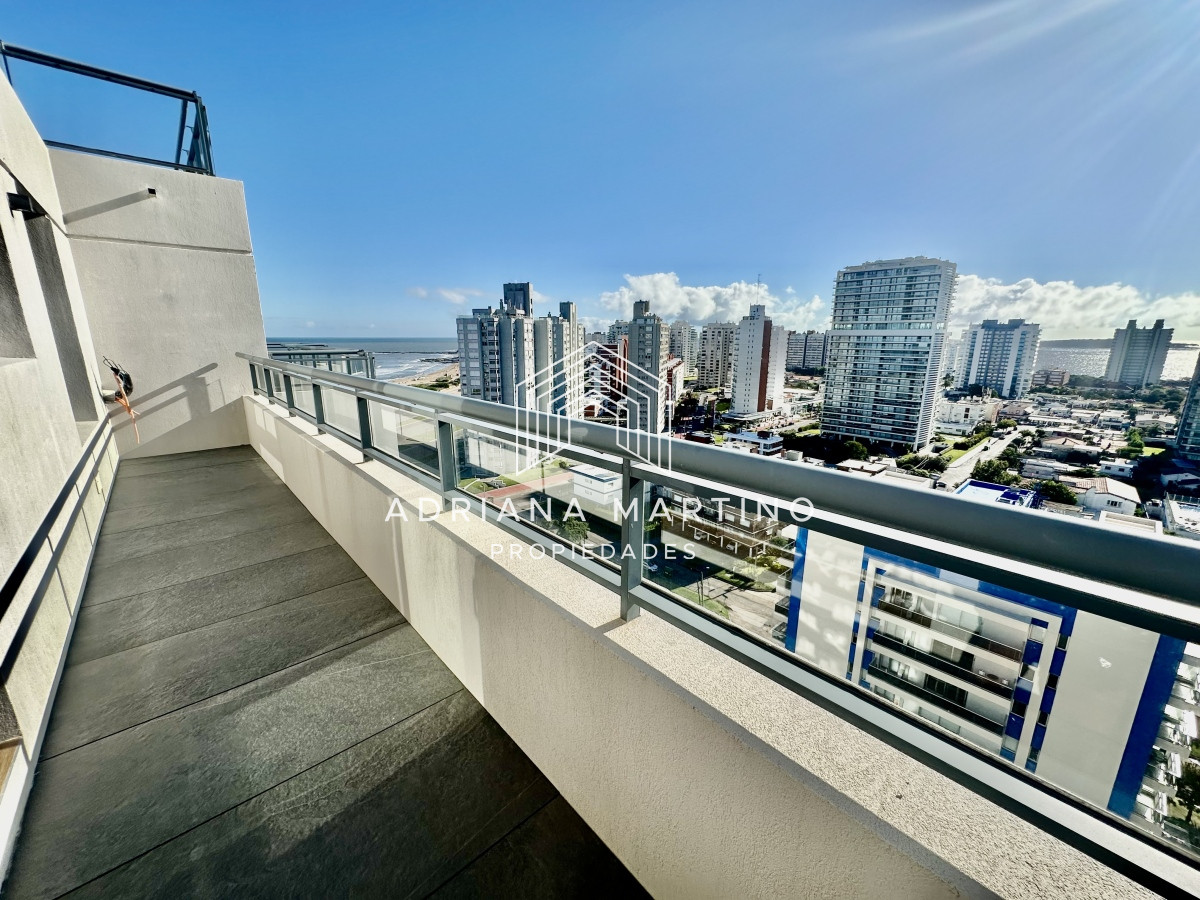 Apartamento ID.70626 - Hermoso penthouse en playa brava 