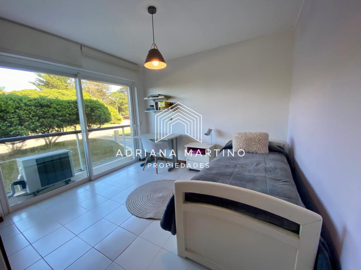 Apartamento ID.70109 -  Hermoso apartamento en playa brava en primera linea con vista al Mar