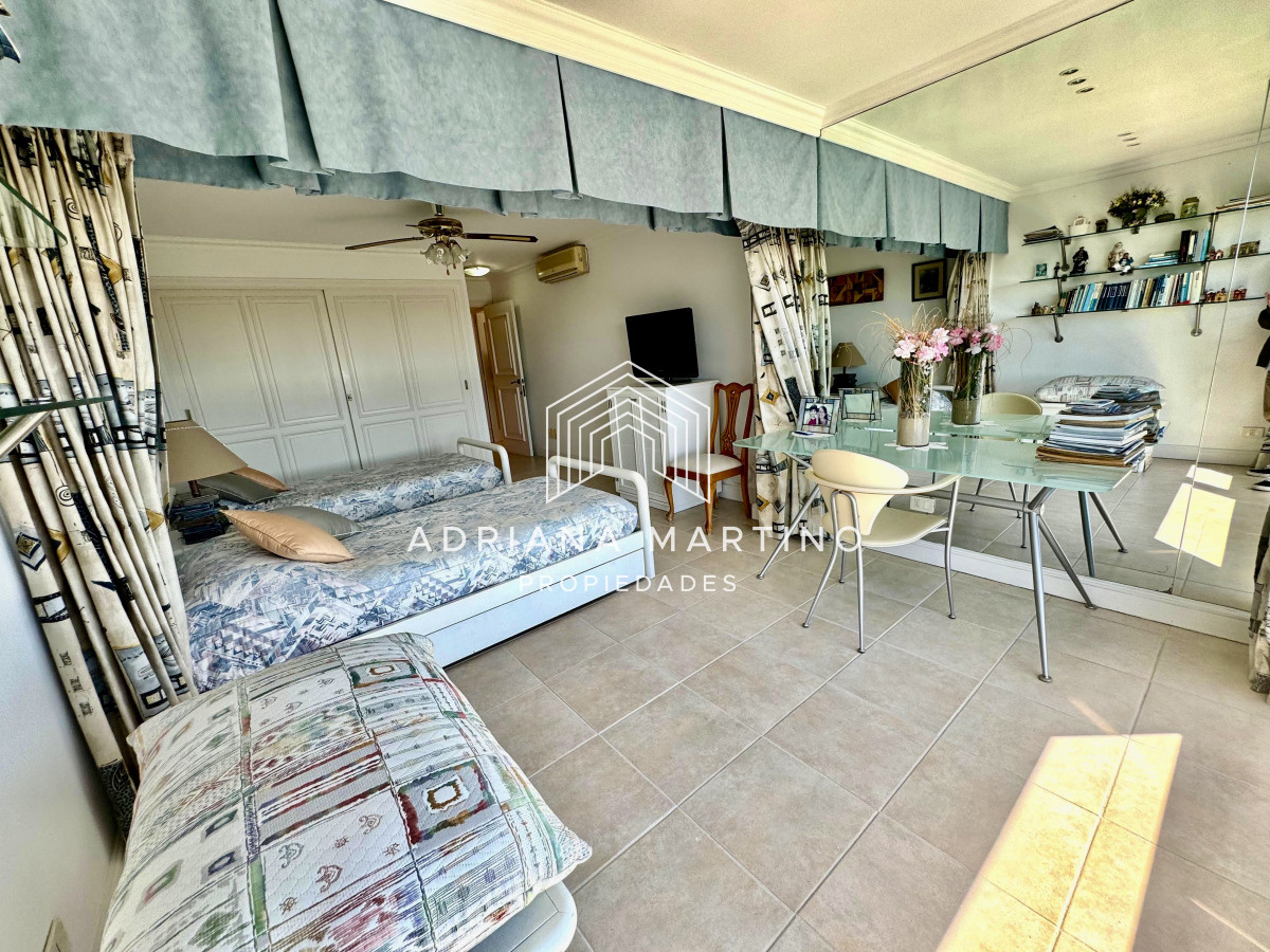 Apartamento ID.36818 - Excelente penthouse en primera línea 