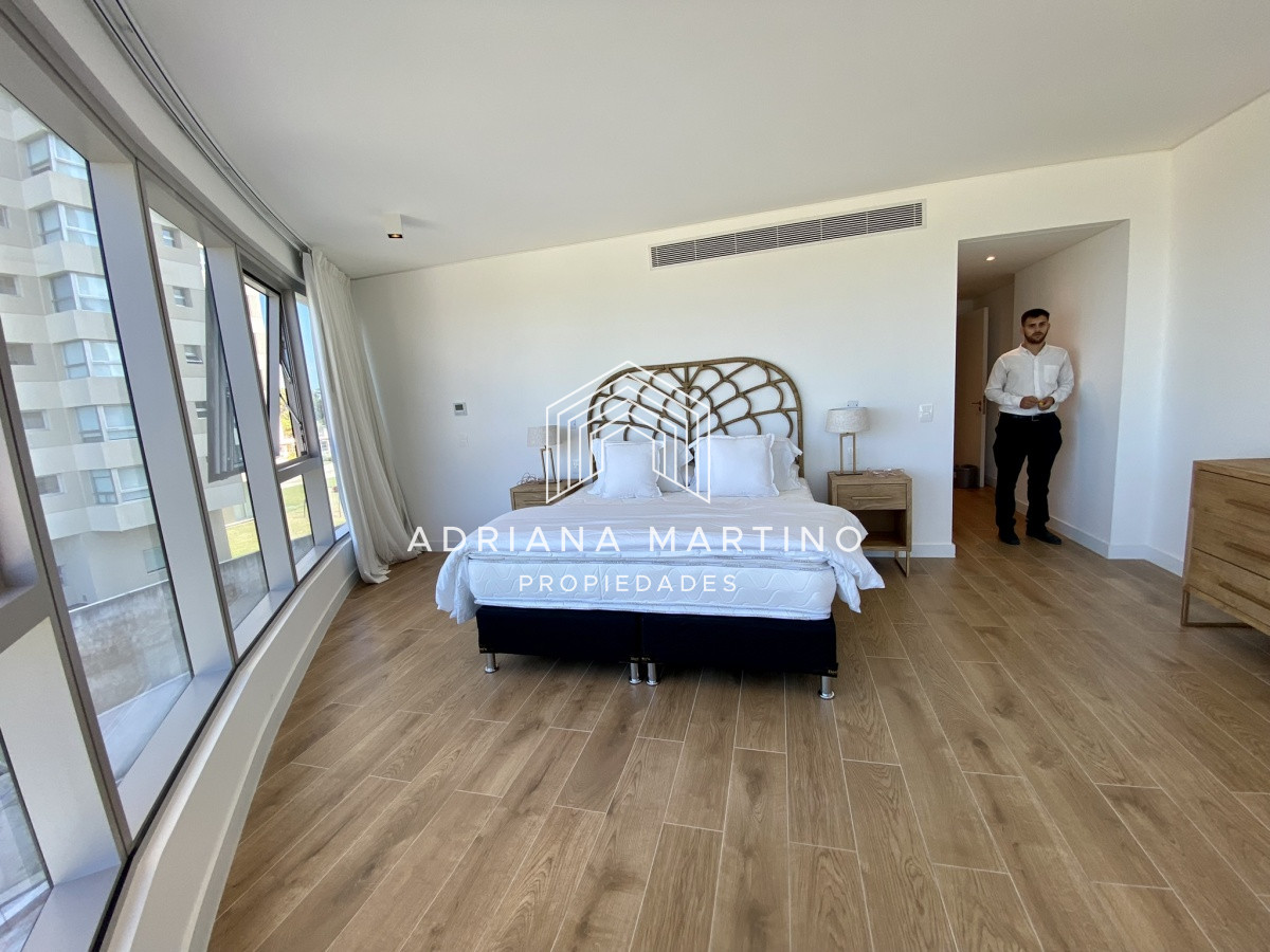 Apartamento ID.70273 - Excelente apartamento en venta primera línea playa brava 