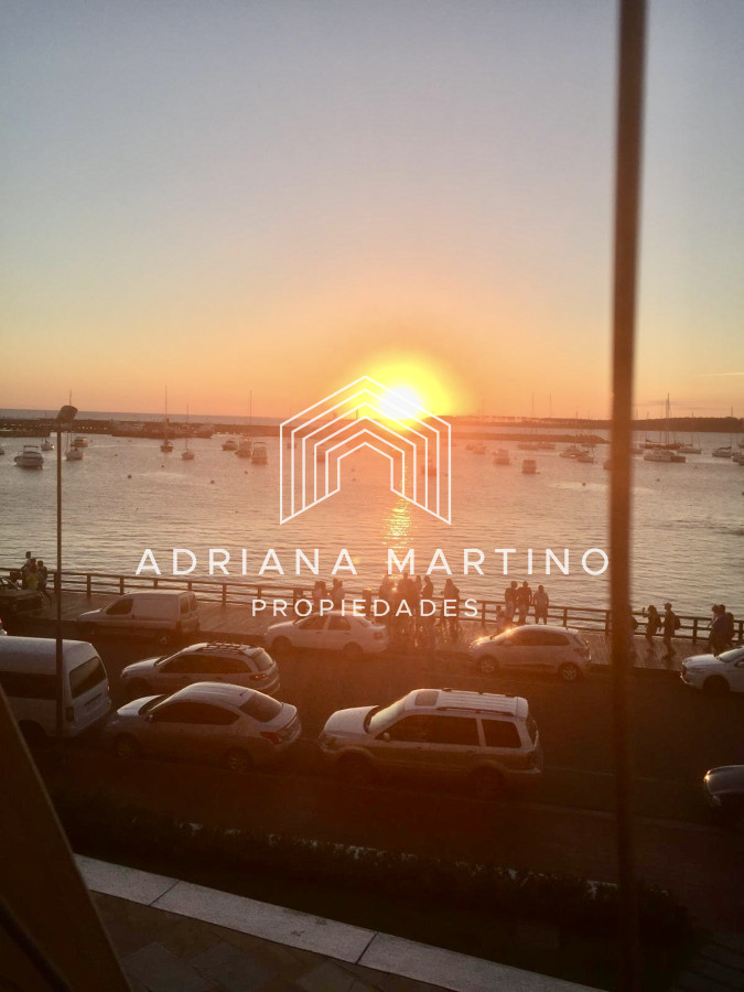 Apartamento ID.37813 - Apartamento en Venta – Primera Línea Playa Mansa, Punta del Este