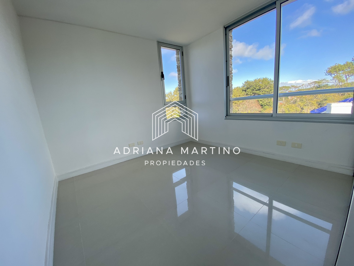 Apartamento ID.69818 - Excelente Penthouse con piscina climatizada privada en Playa Brava 