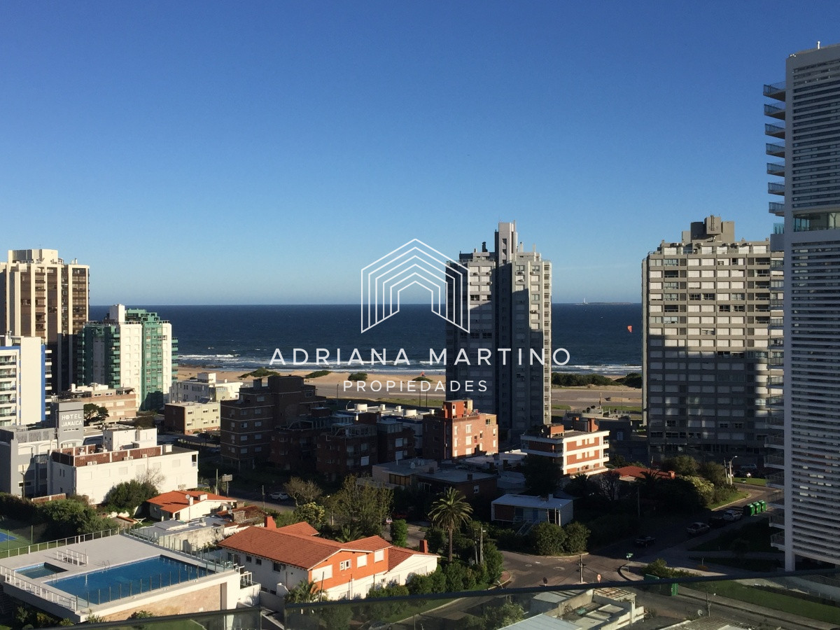 Apartamento ID.36943 - Muy lindo apartamento ubicado Av. Chiverta Punta del Este.