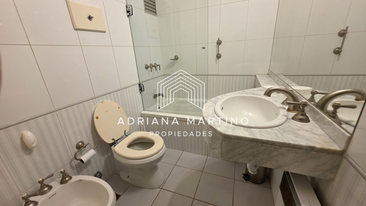 Apartamento ID.71764 - Apartamento en excelente ubicación a pasos de Playa Brava