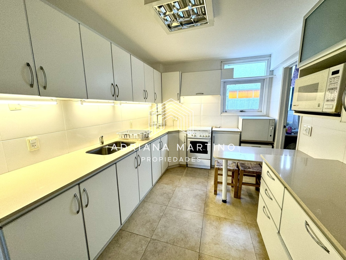 Apartamento ID.70767 - Magnifico paratmanto frente al mar en playa Brava - Punta del Este!