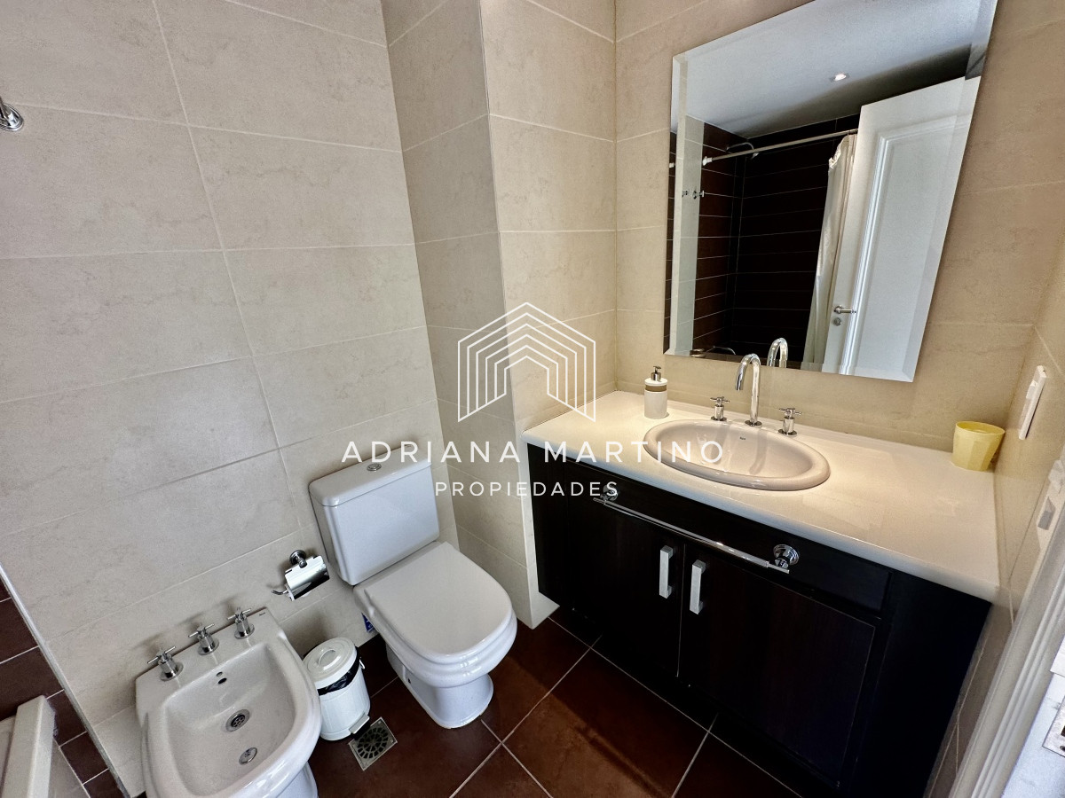 Apartamento ID.70824 - Cómoda planta en primera línea 
