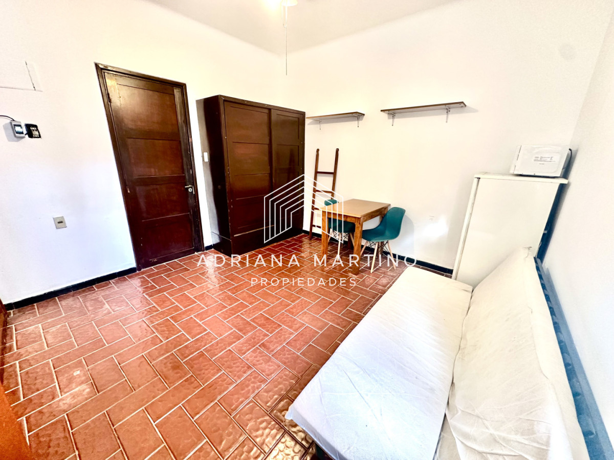 Apartamento ID.71592 - Apartamento en venta en pleno centro de Piriápolis, a pasos de la playa y de todos los servicios.
