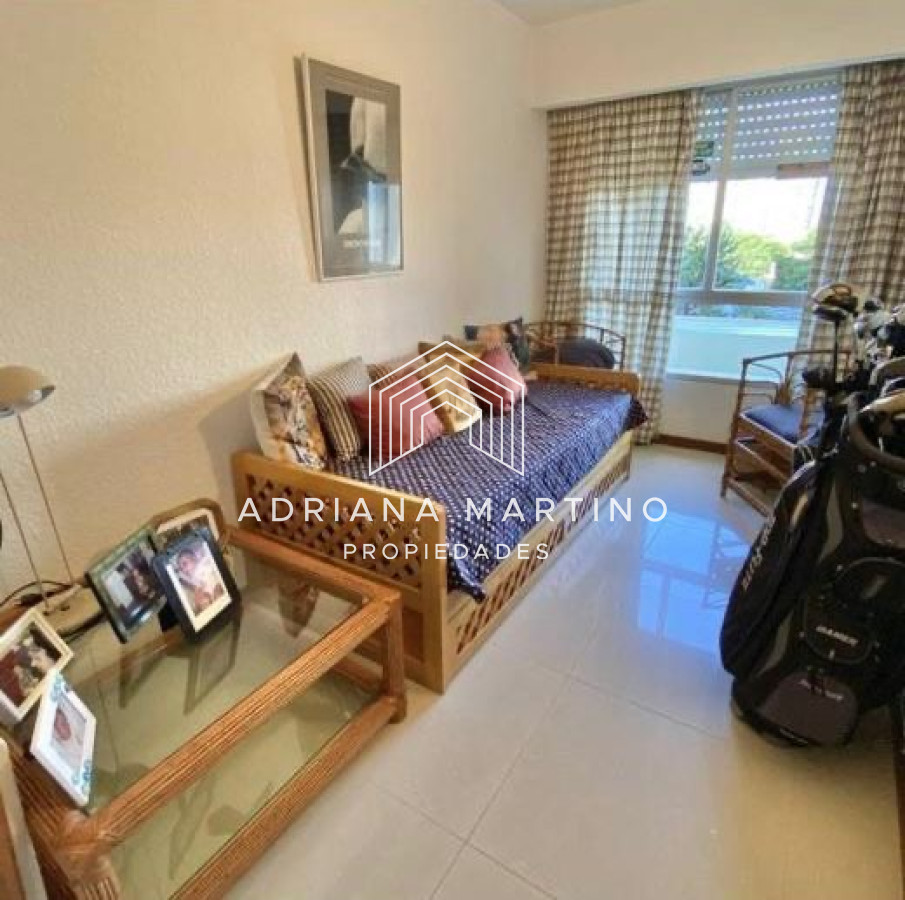 Apartamento ID.71122 - Excelente apartamento en playa mansa 