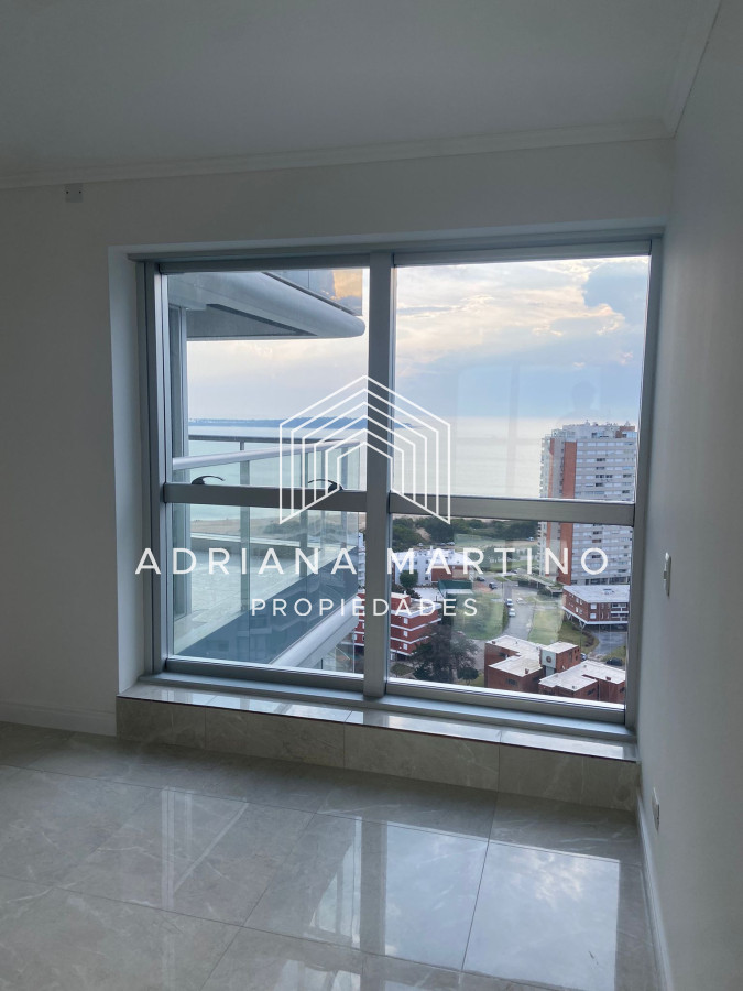 Apartamento ID.70086 - Cómoda unidad en  Playa Mansa