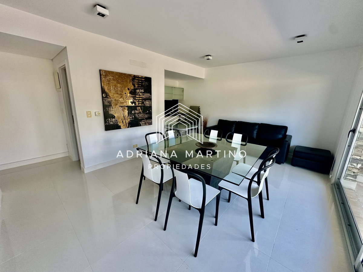 Apartamento ID.69817 - Excelente apartamento  duplex en playa brava 