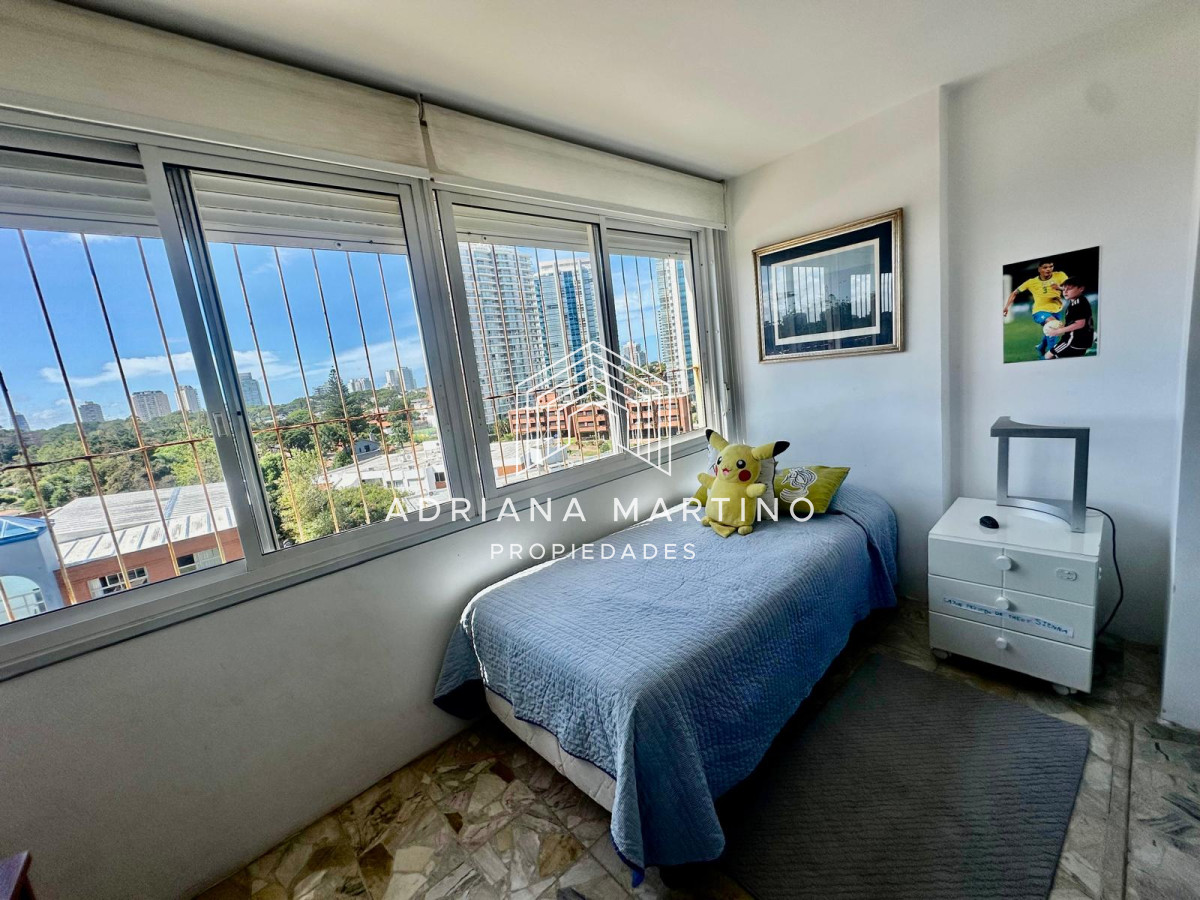 Apartamento ID.69729 - Amplia planta en primera linea al mar 