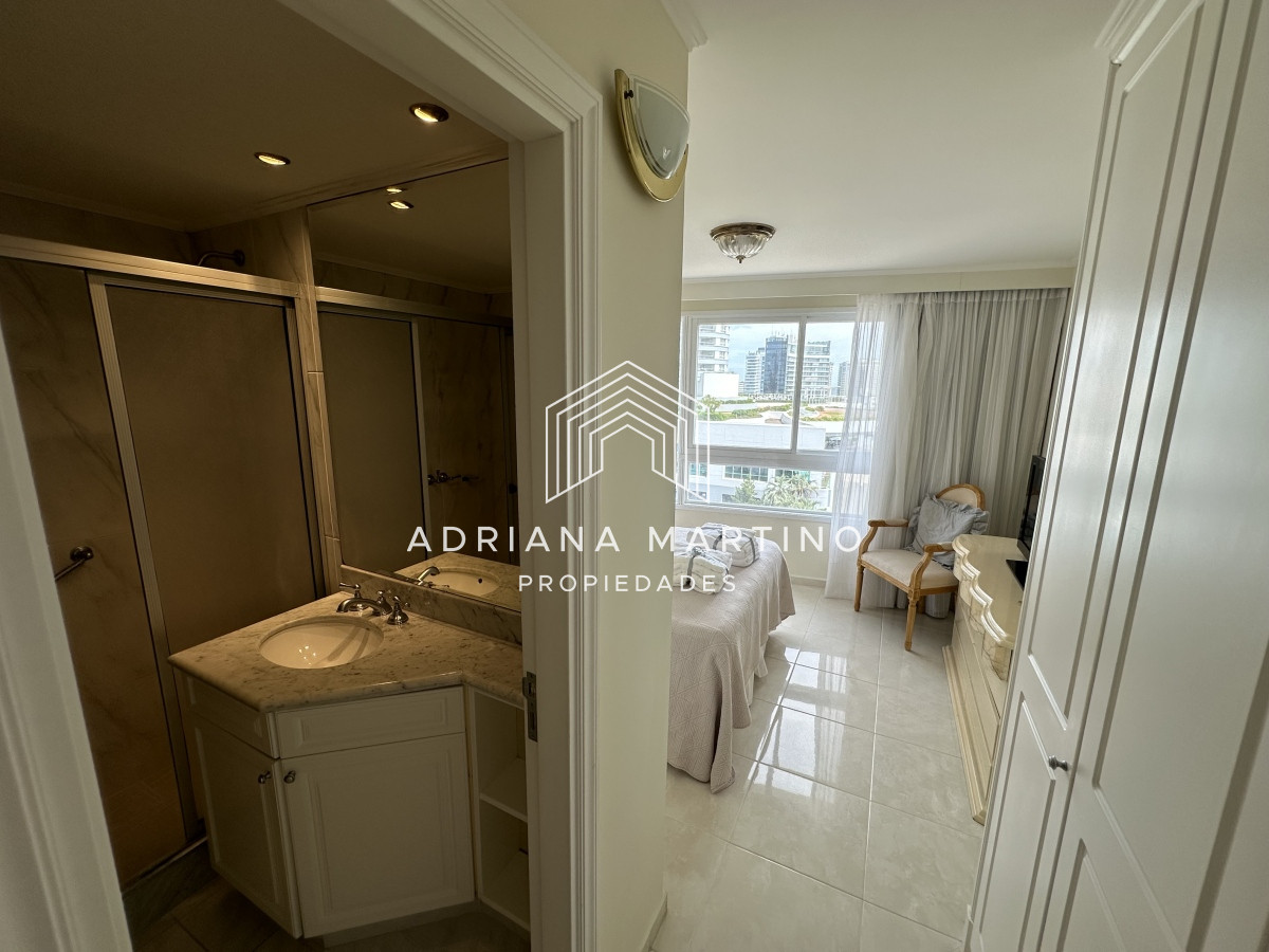 Apartamento ID.39479 - Excelente apartamento de categoría en primera línea