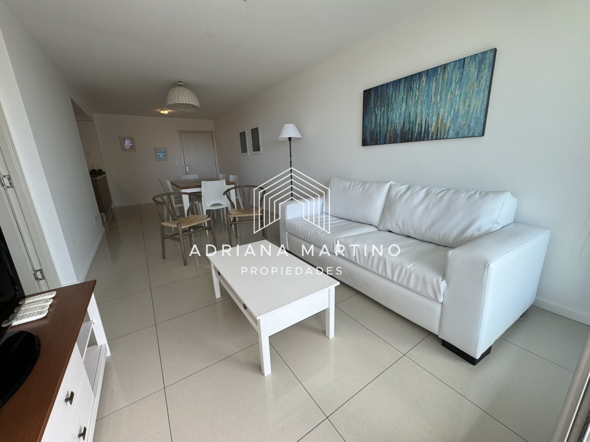 Apartamento ID.69466 - Hermoso apartamento en Av. Roosevelt - Punta del Este.