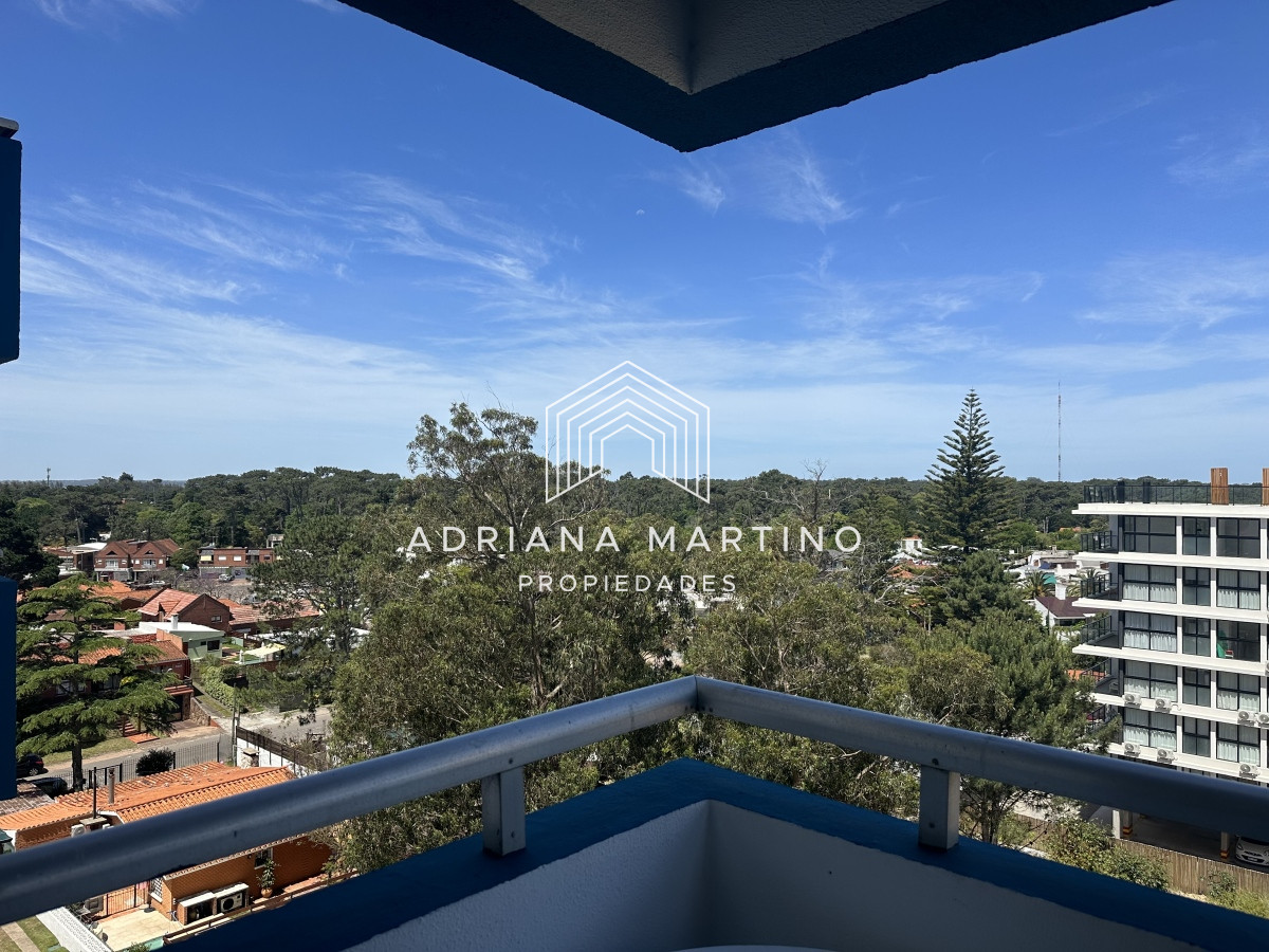 Apartamento ID.67200 - Muy lindo y comodo apartamento ubicado en Roosevelt-Punta del Este. 