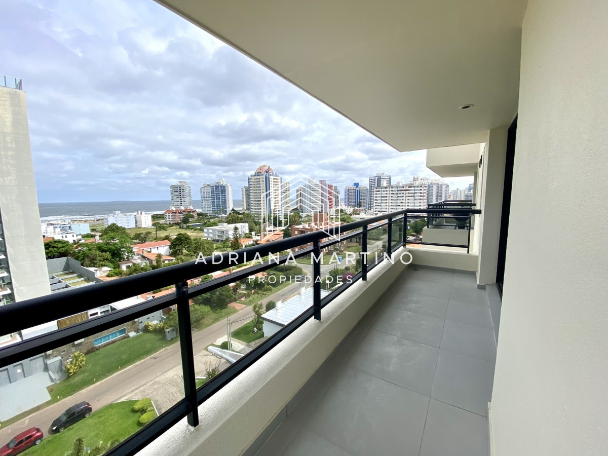 Apartamento ID.70548 - Excelente apartamento con increíbles  vistas a playa brava