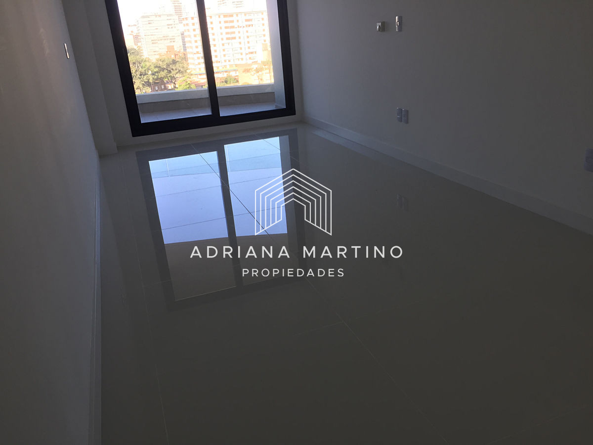 Apartamento ID.36945 - Hermoso apartamento ubicado en avenida Chiverta-Punta del Este.