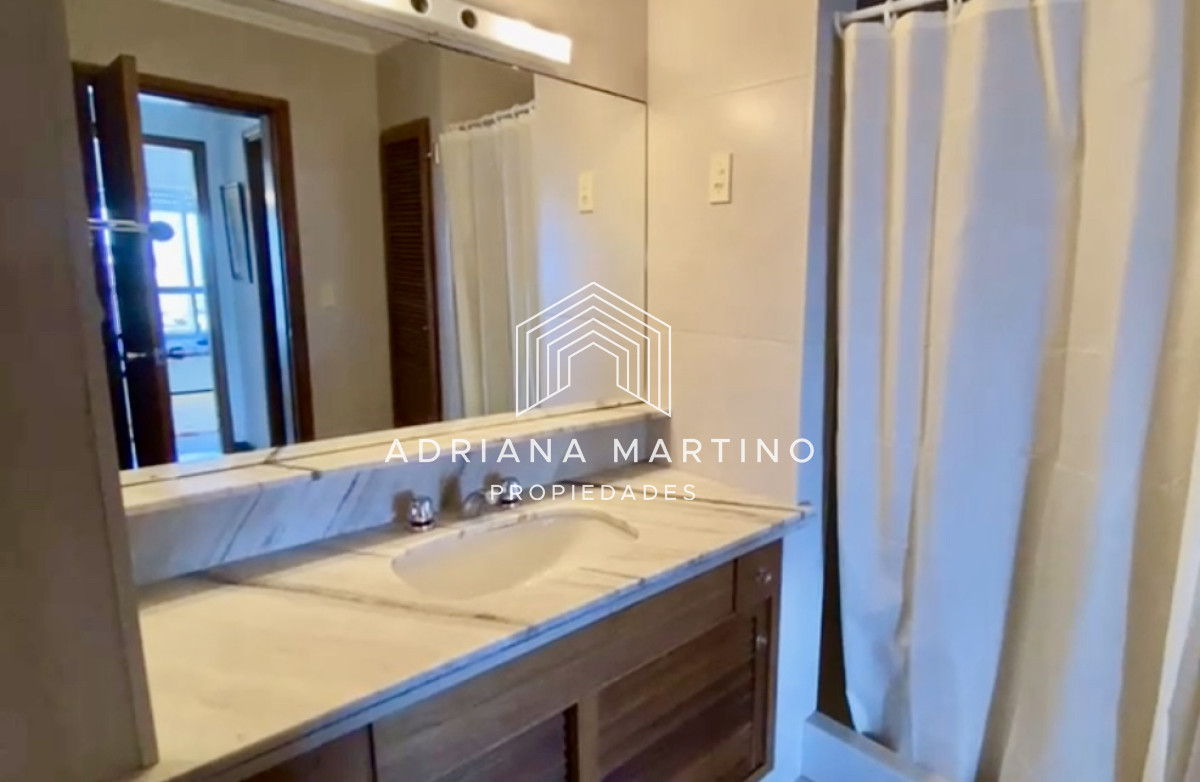 Apartamento ID.70822 - Cómoda planta en primera línea 