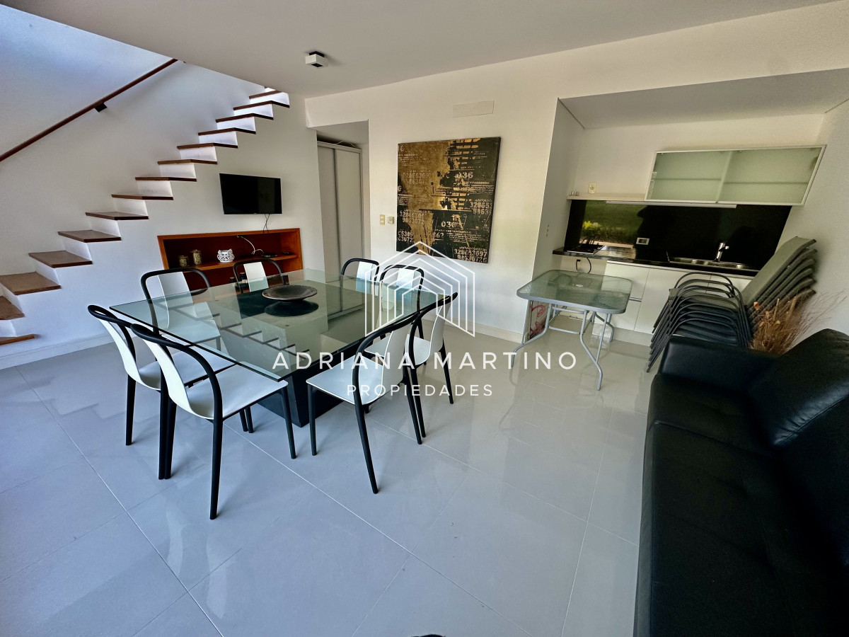 Apartamento ID.69817 - Excelente apartamento  duplex en playa brava 
