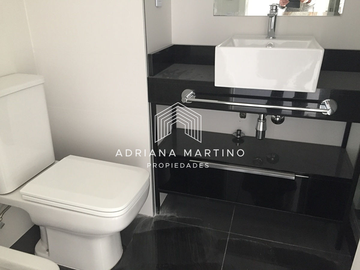 Apartamento ID.36946 - Hermoso apartamento sobre Av. Chiverta Punta del Este.