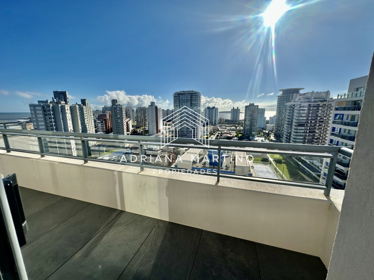 Apartamento ID.70626 - Hermoso penthouse en playa brava 