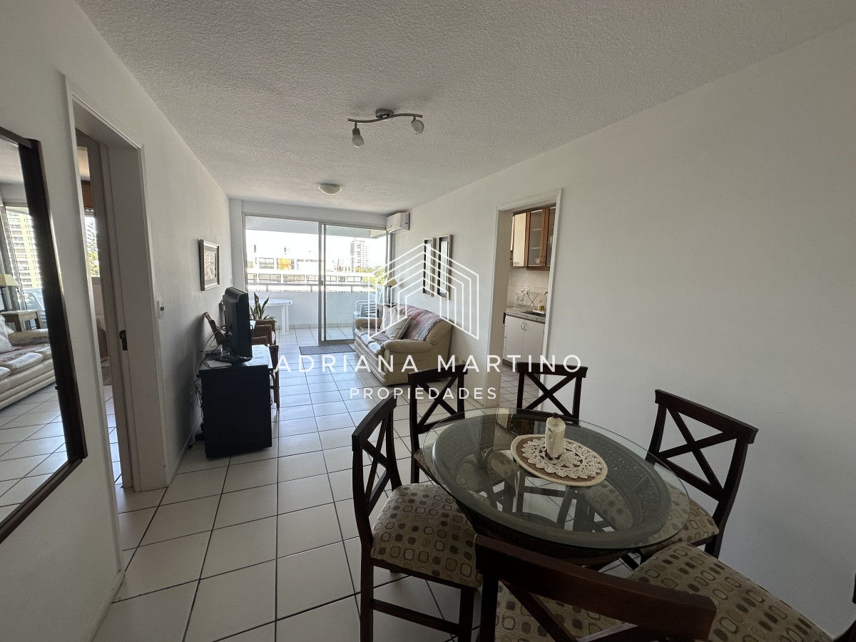 Apartamento ID.67200 - Muy lindo y comodo apartamento ubicado en Roosevelt-Punta del Este. 