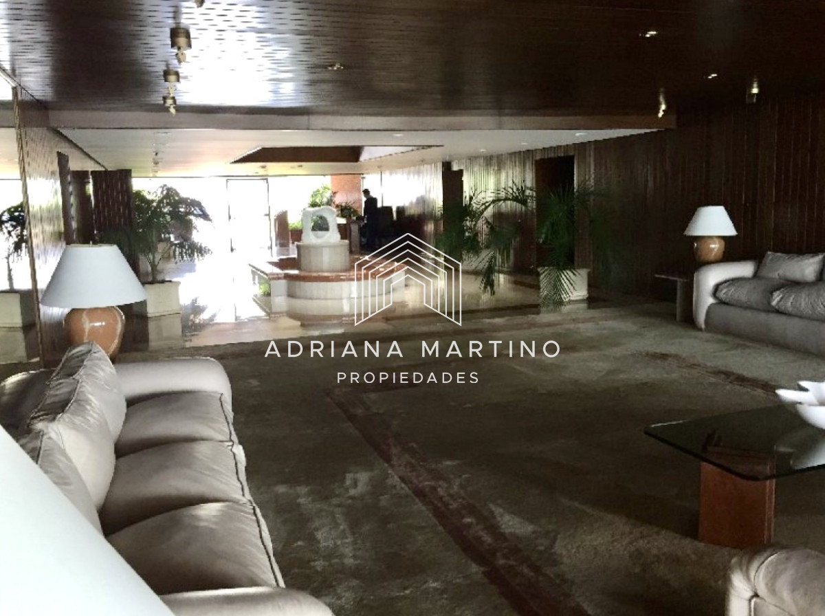 Apartamento ID.35885 - Hermoso apartamento con espectacular vista al mar, ubicado en península de Punta del Este.