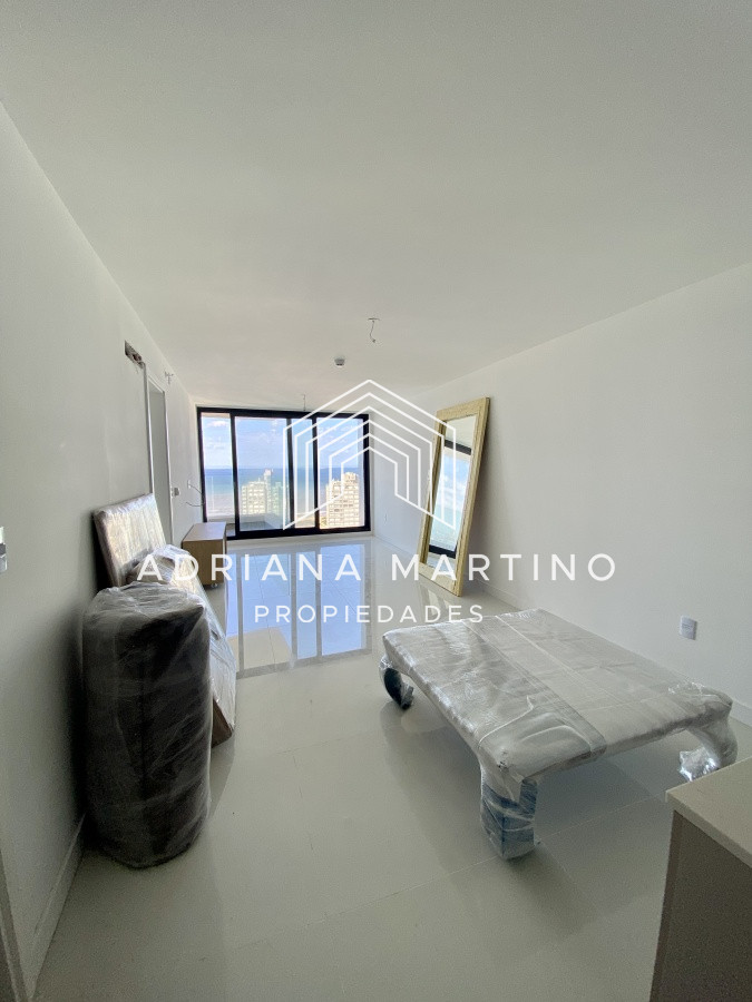 Apartamento ID.69745 - Unidad en piso alto sobre Chiverta 