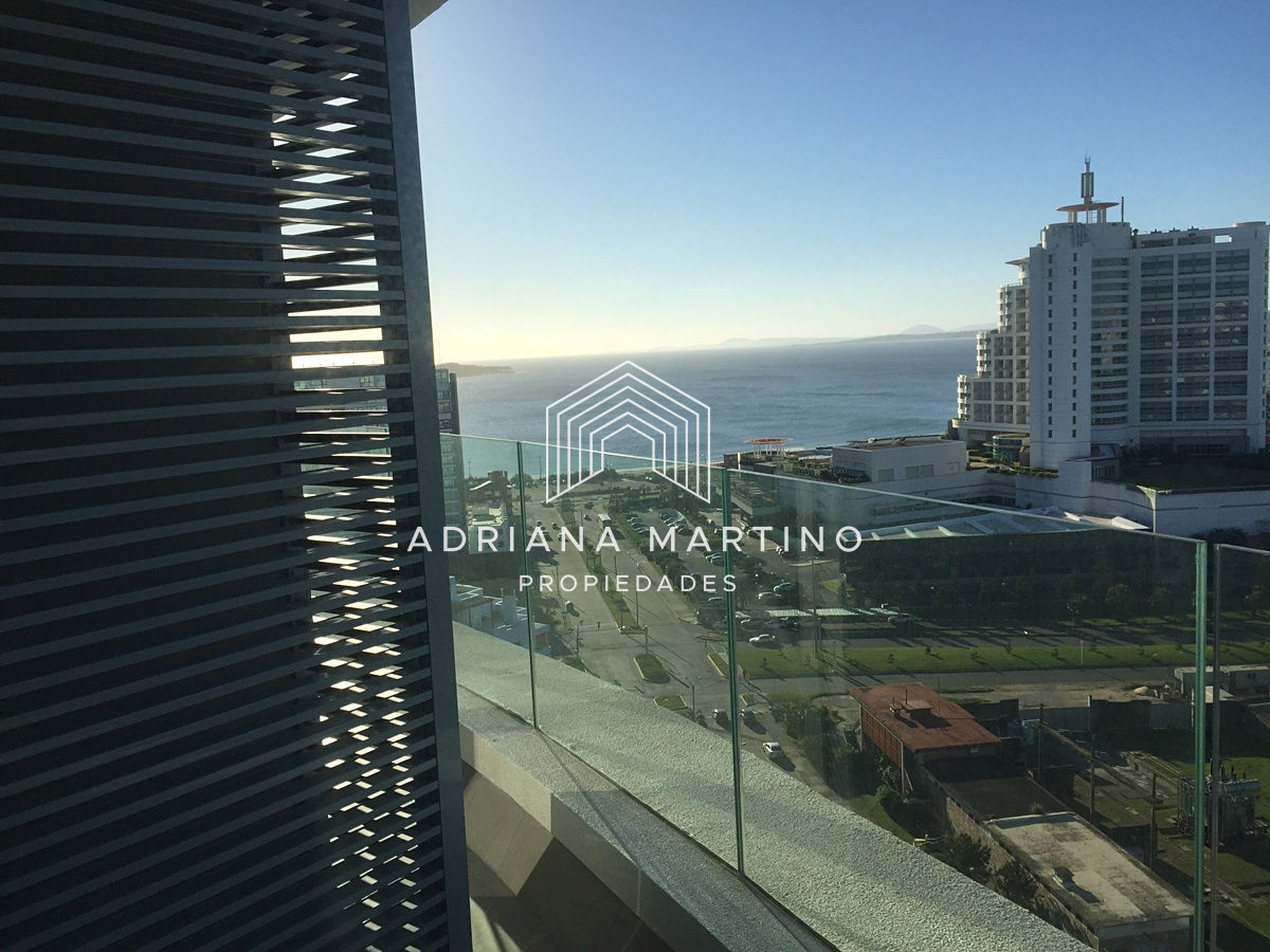Apartamento ID.36946 - Hermoso apartamento sobre Av. Chiverta Punta del Este.